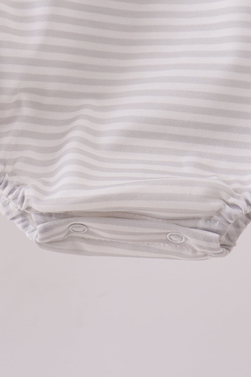 Blue puppy embroidery bubble