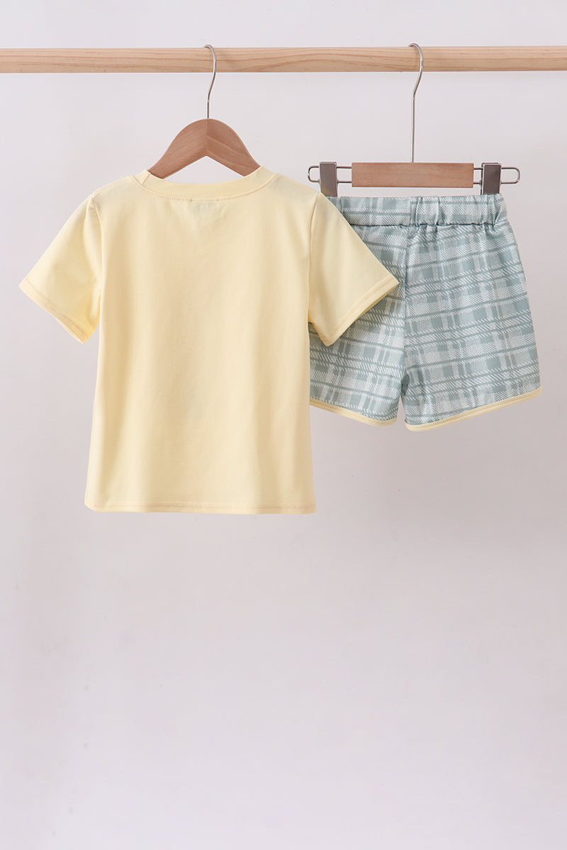 Yellow bunny applique plaid shorts set
