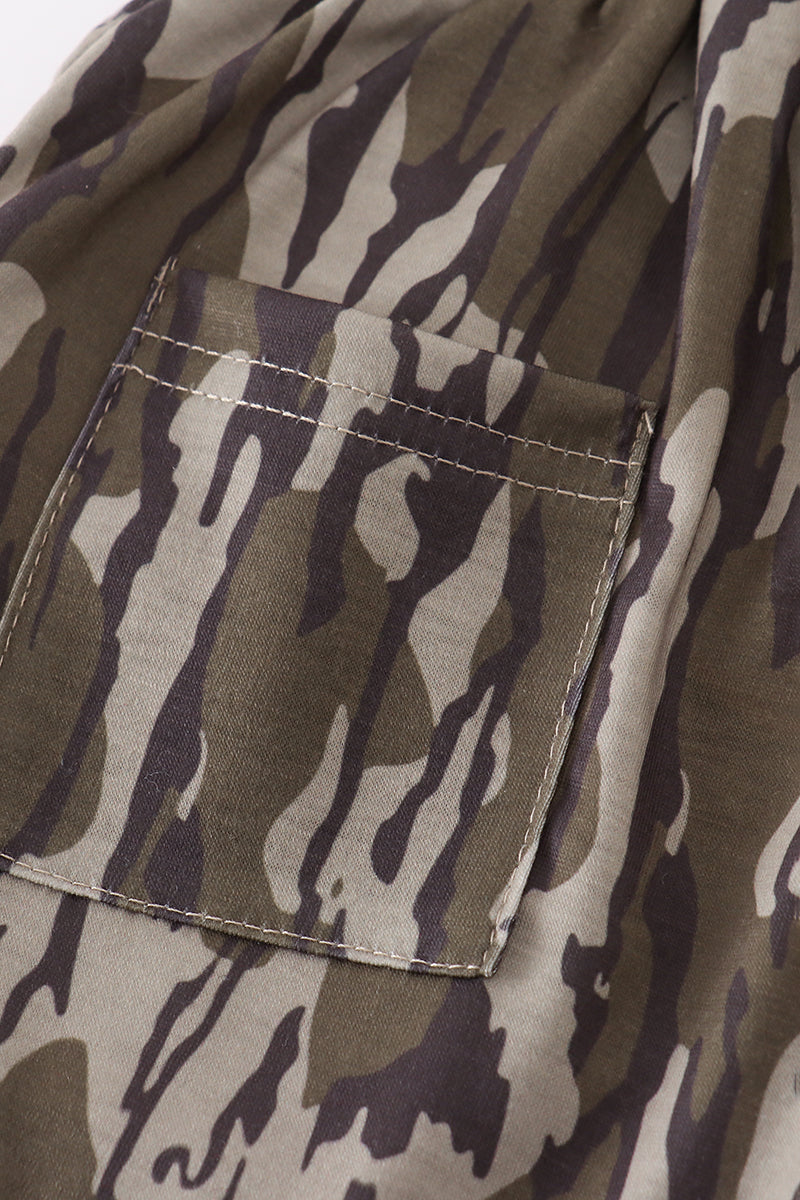 Camouflage print shorts