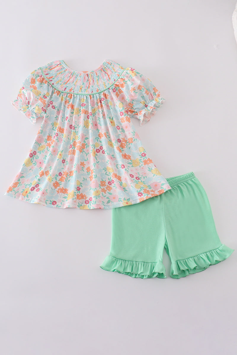 Green springtime bloom smocked girl set